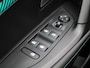 Peugeot e-2008 e-2008 Allure | Apple Carplay / Android Auto | Keyless | Airco | Multifunctioneel Stuurwiel | Navigatie | Privacy Glass |