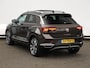 Volkswagen T-Roc 2.0 TSI 4Motion Sport 190 pk | Panoramadak | Trekhaak | Leder | Camera | Stuur- en stoelverwarming | LED | Digitaal dashboard | Adaptieve cruise control | 19 inch Suzuka