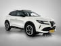 Alfa Romeo Junior Q4 1.2 Hybrid Ibrida 145pk Automaat | Climate Control | Navigatie | Adaptieve Cruise Control | Spiga/Lederen Bekleding | Elektrisch Verstelbare Bestuurdersstoel | Schuif/Kanteldak | Achteruitrijcamera | Elektrisch Bedienbare Achterklep | Dodehoek Detectie | Keyless Entry/Start | Verwarmbare Voorstoelen | 18" Lichtmetalen Velgen | LED | Apple Carplay/Android Auto |