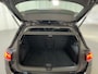 Volkswagen Golf 1.0 eTSI 110pk DSG Life Sfeerverlichting Virtual Cockpit Navigatie DAB+