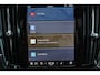 Volvo V90 T6 Recharge AWD Plus Bright - Luchtvering - IntelliSafe Assist & Surround - 360º Camera - Harman/Kardon audio - Adaptieve LED koplampen - Verwarmde voorstoelen, stuur & achterbank - Parkeersensoren voor & achter - Elektr. bedienb. voorstoelen met geheugen - Extra getint glas - 19' LMV