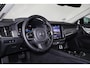 Volvo V90 T6 Recharge AWD Plus Bright - Luchtvering - IntelliSafe Assist & Surround - 360º Camera - Harman/Kardon audio - Adaptieve LED koplampen - Verwarmde voorstoelen, stuur & achterbank - Parkeersensoren voor & achter - Elektr. bedienb. voorstoelen met geheugen - Extra getint glas - 19' LMV