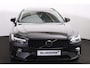Volvo V90 T8 Recharge AWD Ultra Dark - Luchtvering - Panorama/schuifdak - IntelliSafe Assist & Surround - 360º Camera - Harman/Kardon audio - Adaptieve LED koplampen - Verwarmde voorstoelen, stuur & achterbank - Parkeersensoren voor & achter - Elektr. bedienb. voorstoelen met geheugen - Head up display - Extra getint glas - 19' LMV