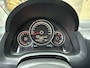 Volkswagen Up! 1.0 / Airco clima/ Cruise/ Navigatie via App/ Cruise/ PDC/ Camera