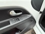 Volkswagen Up! 1.0 / Airco clima/ Cruise/ Navigatie via App/ Cruise/ PDC/ Camera