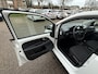 Volkswagen Up! 1.0 / Airco clima/ Cruise/ Navigatie via App/ Cruise/ PDC/ Camera