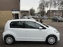 Volkswagen Up! 1.0 / Airco clima/ Cruise/ Navigatie via App/ Cruise/ PDC/ Camera