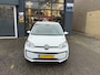 Volkswagen Up! 1.0 / Airco clima/ Cruise/ Navigatie via App/ Cruise/ PDC/ Camera