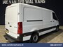Mercedes-Benz Sprinter 317 CDI 170pk L2H1 Euro6 Airco | Camera | Navigatie | Apple Carplay | Cruisecontrol | Trekhaak | Chauffeursstoel Android Auto, Bijrijdersbank