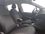 Peugeot 208 1.2 PureTech Signature | Navigatie | Parkeersensoren achter | Apple Carplay / Android Auto | Airco | Cruise control |