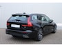 Volvo V60 B4 Automaat Momentum Business | Verwarmbare voorstoelen | Lederen bekleding | Verwarmbaar stuurwiel | Verwarmbare voorruit | Achteruitrijcamera | 17 inch Lichtmetalen velgen