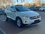 Volkswagen T-Roc 1.5 TSI 150PK DSG Style / Panorama dak / IQ Led / Virtual cockpit pro / App-connect / Stoelverwarming voorzijde / 17'' LMV