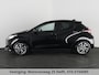 Toyota Yaris 1.5 HYBRID DYNAMIC 1e EIG. GARANTIE 8-2033 AUTOMAAT .CARPLAY NAVIGATIE . CAMERA . STOELVERWARMING . APPLE CARPLAY & ANDROID AUTO.