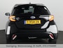 Toyota Yaris 1.5 HYBRID DYNAMIC 1e EIG. GARANTIE 8-2033 AUTOMAAT .CARPLAY NAVIGATIE . CAMERA . STOELVERWARMING . APPLE CARPLAY & ANDROID AUTO.
