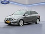 Mercedes-Benz B-klasse 200 Ambition AUTOMAAT 156 pk, camera,electrisch bedienbare trekhaak, leder,navi, NL auto met nap