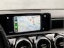 Mercedes-Benz A-klasse 160 Sport (APPLE CARPLAY, GROOT NAVI, CAMERA, LEDER, SPORTSTOELEN, PARKEERSENSOREN, LANE ASSIST, ZWART HEMEL, NIEUWSTAAT)