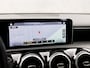Mercedes-Benz A-klasse 160 Sport (APPLE CARPLAY, GROOT NAVI, CAMERA, LEDER, SPORTSTOELEN, PARKEERSENSOREN, LANE ASSIST, ZWART HEMEL, NIEUWSTAAT)