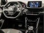 Peugeot 2008 1.2 PureTech Allure Sport Automaat (APPLE CARPLAY, NAVIGATIE, CLIMATE, 360 CAMERA, LEDER, SPORTSTOELEN, GETINT GLAS, ZWART HEMEL, CRUISE, NIEUWSTAAT)