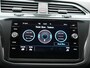 Volkswagen Tiguan 1.5 TSI ACT Highline Business R Automaat - Pano dak - Trekhaak - LED - Navigatie - ACC - Stoelverwarming