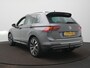 Volkswagen Tiguan 1.5 TSI ACT Highline Business R Automaat - Pano dak - Trekhaak - LED - Navigatie - ACC - Stoelverwarming