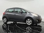 Kia Venga 1.4 CVVT X-ecutive Navi Pack Pano Pack - Navigatie - Camera - Elektrisch panoramadak - Trekhaak - 12 maanden garantie