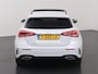 Mercedes-Benz A-klasse 250 e AMG Line | Night | Panoramadak | Widescreen | Stoelverwarming | Achteruitrijcamera | Sfeerverlichting |