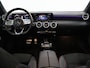 Mercedes-Benz A-klasse 250 e AMG Line | Night | Panoramadak | Widescreen | Stoelverwarming | Achteruitrijcamera | Sfeerverlichting |