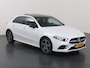 Mercedes-Benz A-klasse 250 e AMG Line | Night | Panoramadak | Widescreen | Stoelverwarming | Achteruitrijcamera | Sfeerverlichting |