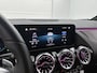 Mercedes-Benz B-klasse 250 e AMG Plug-In Hybride | Achteruitrijcamera | Multispaaks Velgen | Distronic | Sfeerverlichting | Nightpakket | Inclusief 24 maanden MB Certified garantie voor Europa.