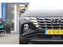 Hyundai Tucson 1.6 T-GDI PHEV Premium Sky 4WD | Demo Deal: 299,- p/m !! | NL-AUTO! | 360° CAMERA | ADAPTIVE CRUISE | PANODAK | STOELVERWARMING- VERKOELING | DODE HOEK | ELEKTR. STOEL INCL. MEMORY | DEALER OH! | PRACHTIGE STAAT!