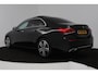 Mercedes-Benz A-klasse 180 Business Solution Luxury (PANORAMADAK, CAMERA, SFEERVERLICHTING, ELEKT. STOELEN, 1e EIGENAAR)