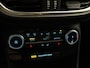 Ford Puma 1.0 EcoBoost Hybrid Titanium - NAVIGATIE - CLIMATE CONTROL - CRUISE CONTROL - PARKEERSENSOREN ACHTER - LED KOPLAMPEN - MULTIFUNCTIONEEL STUURWIEL - APPLE CARPLAY/ANDROID AUTO - STUUR EN STOEL VERWARMING