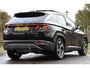 Hyundai Tucson 1.6 T-GDI PHEV Premium Sky 4WD | Demo Deal: 299,- p/m !! | NL-AUTO! | 1E EIGENAAR! | 360° CAMERA | ADAPTIVE CRUISE | PANODAK | STOELVERWARMING- VERKOELING | DODE HOEK | ELEKTR. STOEL INCL. MEMORY | DEALER OH! | PRACHTIGE STAAT!