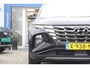 Hyundai Tucson 1.6 T-GDI PHEV Premium Sky 4WD | Demo Deal: 299,- p/m !! | NL-AUTO! | 1E EIGENAAR! | 360° CAMERA | ADAPTIVE CRUISE | PANODAK | STOELVERWARMING- VERKOELING | DODE HOEK | ELEKTR. STOEL INCL. MEMORY | DEALER OH! | PRACHTIGE STAAT!