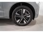 Volvo XC60 T6 Plug-in hybrid AWD Plus Dark 350pk | 2250 kg Trekgewicht | MY2026 nieuw model | Glazen Schuifdak | Head-up Display | Harman/Kardon Audio | 360 Camera | Getint Glas | Elektrische stoelen met geheugen |