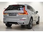 Volvo XC60 T6 Plug-in hybrid AWD Plus Dark 350pk | 2250 kg Trekgewicht | MY2026 nieuw model | Glazen Schuifdak | Head-up Display | Harman/Kardon Audio | 360 Camera | Getint Glas | Elektrische stoelen met geheugen |