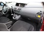 Citroën C4 Picasso 1.8-16V Ambiance 5p. Airco, Climate control, Cruise control, Trekhaak, Panoramische voorruit