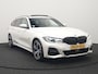 BMW 3-Serie Touring 330e xDrive M Sport Plug In Hybrid 293pk Dealer O.H. PHEV | Panodak | Head Up | Adaptive Cruise | Laser LED | 360 Camera | Alcantara Sportstoelen Memory & Verwarmd | Sfeerverlichting | Apple Carplay | Keyless | Blis | Navigatie | Virtual | DAB