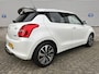 Suzuki Swift 1.2 Stijl Smart Hybrid | Trekhaak | Climate Control | Adaptieve Cruise Control | Apple Carplay & Android Auto | Meest Luxe Uitvoering