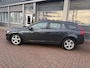 Volvo V60 2.0 D2 Kinetic Bj 2016 Dealer onderhouden Zuinige diesel