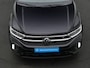Volkswagen T-Roc 1.5 TSI 150 pk DSG R-Line | Panoramadak | Trekhaak | IQ Light | Stuur-/stoelverwarming | Achteruitrijcamera | Navigatie
