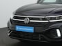 Volkswagen T-Roc 1.5 TSI 150 pk DSG R-Line | Panoramadak | Trekhaak | IQ Light | Stuur-/stoelverwarming | Achteruitrijcamera | Navigatie