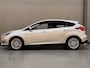 Ford Focus 1.0 EcoBoost Titanium Navi Parking pack Trekhaak Voorruitverwarming 17" LM Privacy Glass 5drs