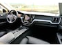 Volvo XC60 2.0 B5 Momentum Exclusive Aut. Pano|1e Eig|Leder|Navi|HarmanKardon|LMV