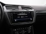 Volkswagen Tiguan 2.0 TDI 150 pk DSG R-Line | Panoramadak | Trekhaak | Navigatie Discover Pro | Stuur-/achterbankverwarming | Achteruitrijcamera