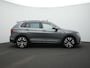Volkswagen Tiguan 2.0 TDI 150 pk DSG R-Line | Panoramadak | Trekhaak | Navigatie Discover Pro | Stuur-/achterbankverwarming | Achteruitrijcamera