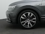 Volkswagen Tiguan 2.0 TDI 150 pk DSG R-Line | Panoramadak | Trekhaak | Navigatie Discover Pro | Stuur-/achterbankverwarming | Achteruitrijcamera
