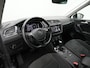 Volkswagen Tiguan 2.0 TDI 150 pk DSG R-Line | Panoramadak | Trekhaak | Navigatie Discover Pro | Stuur-/achterbankverwarming | Achteruitrijcamera