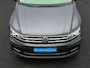 Volkswagen Tiguan 2.0 TDI 150 pk DSG R-Line | Panoramadak | Trekhaak | Navigatie Discover Pro | Stuur-/achterbankverwarming | Achteruitrijcamera