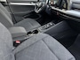 Volkswagen Golf Variant 1.0 eTSI Life Business Navigatiesysteem | Stuur- en stoelverwarming | Climate Control |  Adaptieve Cruise Control | Automaat | Elektrisch bedienbare ramen | Achteruitrijcamera | Schakelmogelijkheid stuurwiel | 12 maanden BOVAG garantie